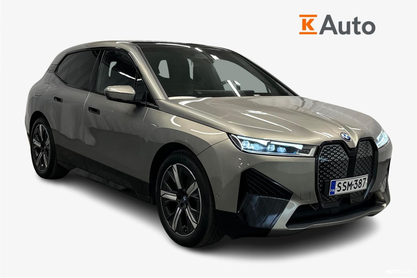BMW iX