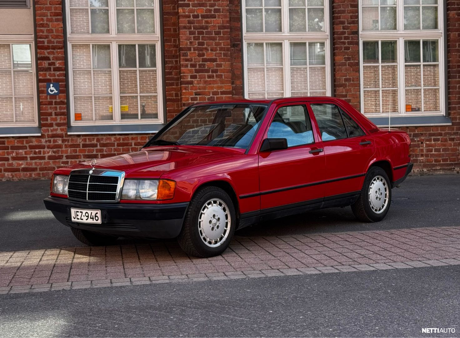 Mercedes-Benz 190
