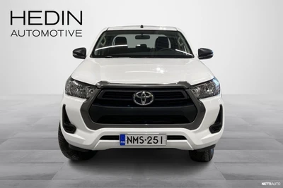 Toyota Hilux 2022, photo 6/23