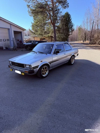 Toyota Corolla 1981, kuva 4/11