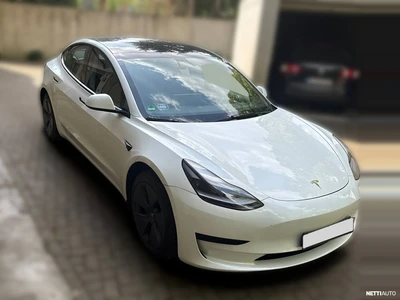 Tesla Model 3 Standard Range Plus 2021, photo 1/13