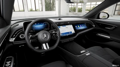 Mercedes-Benz E 300 e T A AMG 2024, photo 6/9