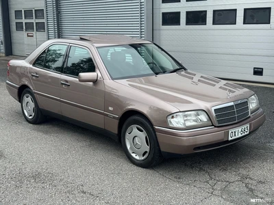 Mercedes-Benz C 1993, kuva 3/13