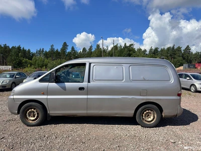 Hyundai H-1 2005, photo 2/8