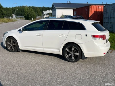 Toyota Avensis 2011, kuva 4/6