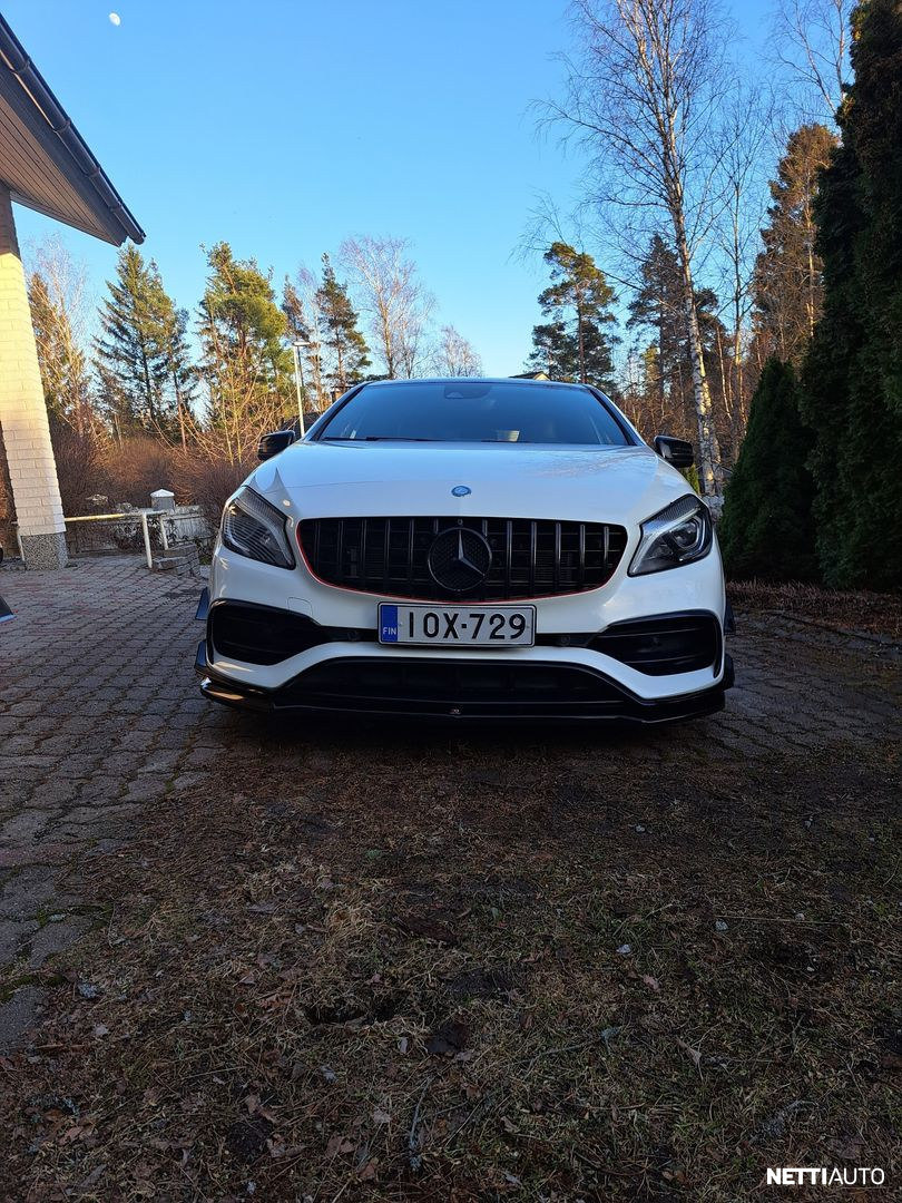 Mercedes-Benz A 45 AMG