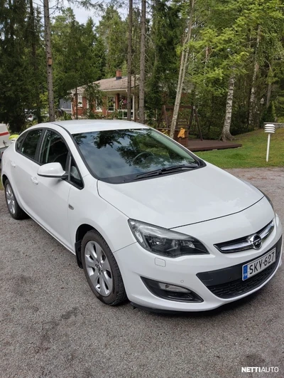 Opel Astra 2013, kuva 6/12