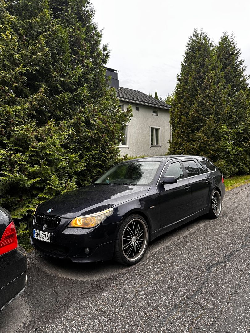 BMW 520