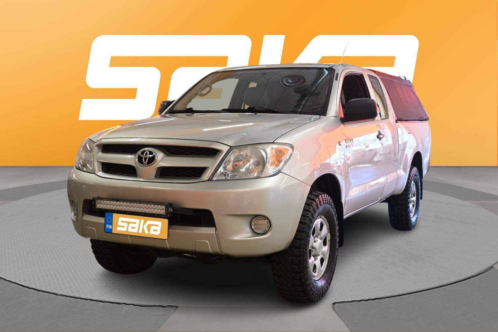 Toyota Hilux PICKUP EXTRA CAB