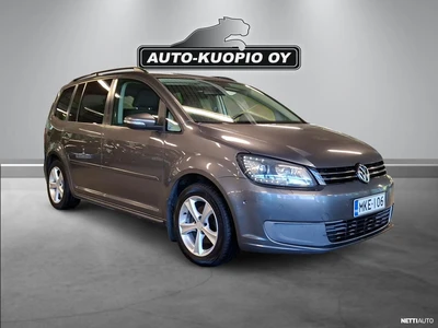 Volkswagen Touran 2011, photo 1/16