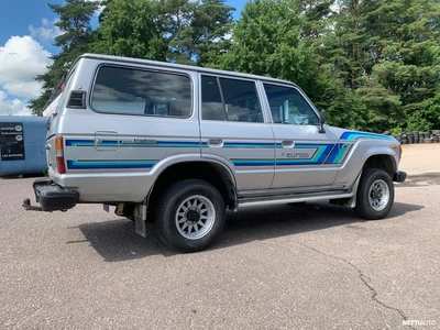 Toyota Land Cruiser 6-hengen paku. 1986, kuva 3/17