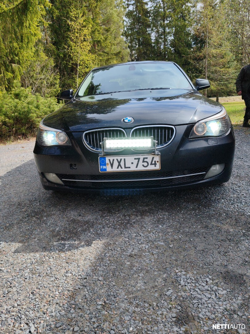 BMW 525