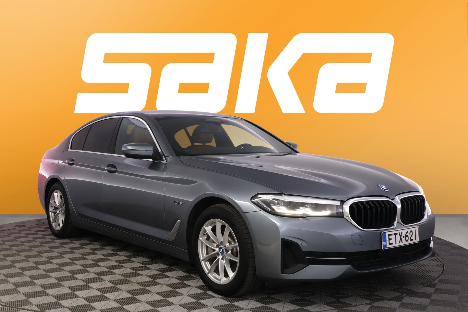 BMW 530