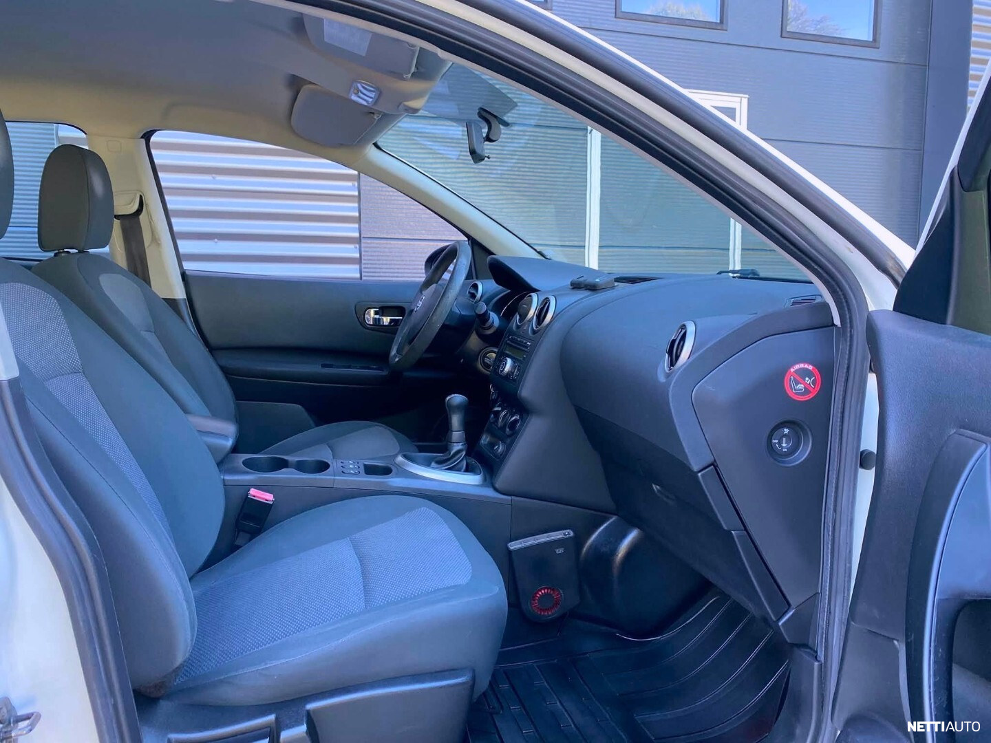 Nissan Qashqai 2010, photo 7/9
