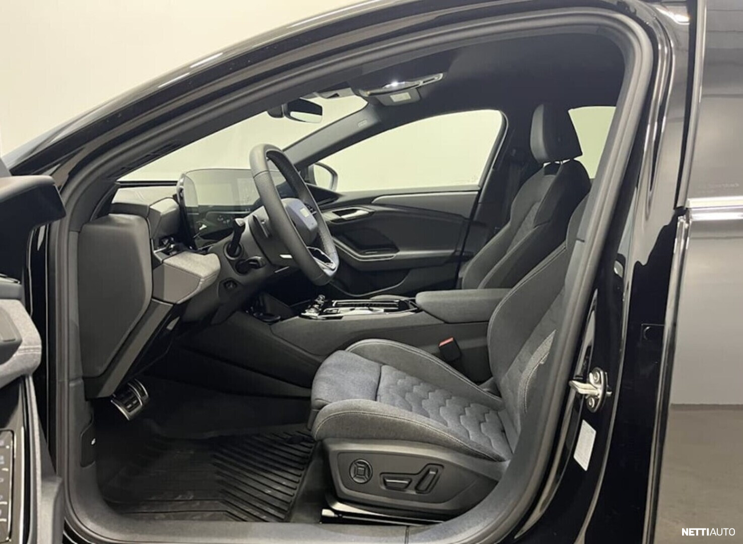 Audi A6 e-tron 2025, photo 4/6