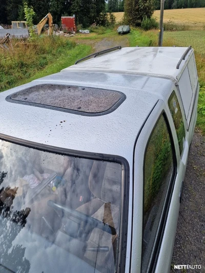 Toyota Hilux 1990, kuva 5/10