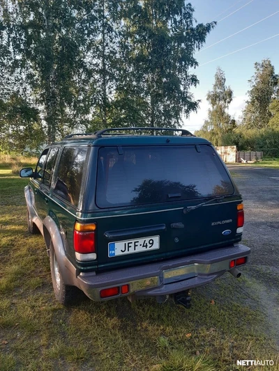Ford Explorer 1996, kuva 3/5
