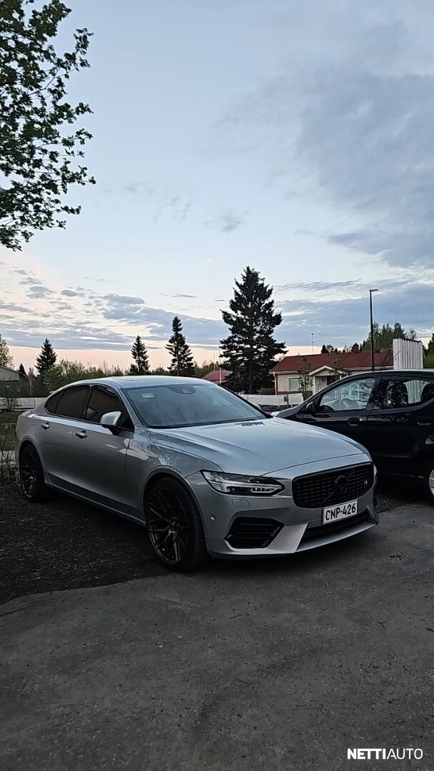 Volvo S90