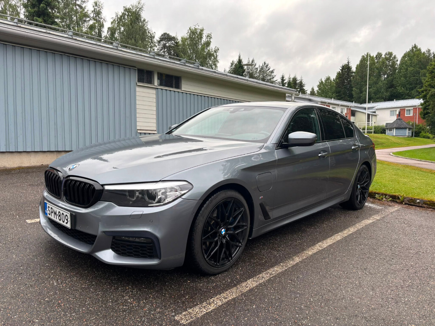 BMW 530
