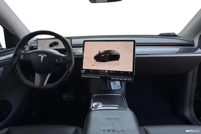 Tesla Model Y Performance 2023, kuva 3/8