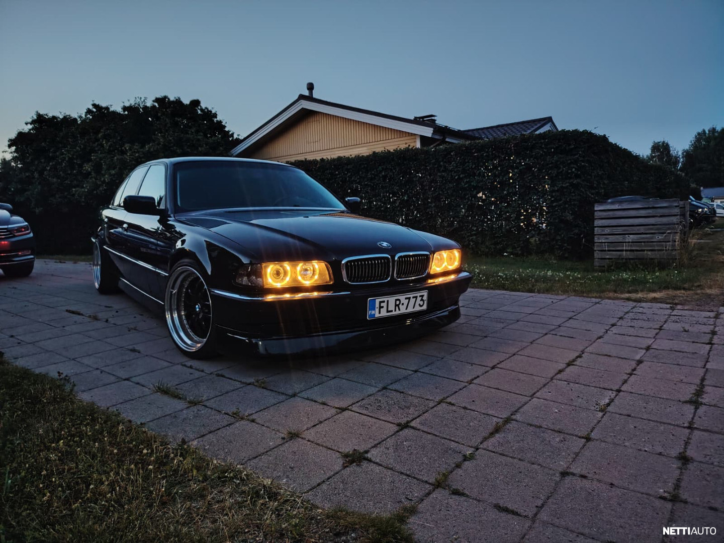 BMW 740
