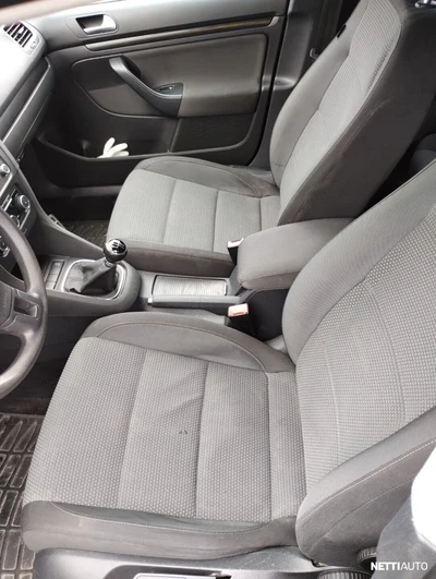 Volkswagen Golf Farmari 2011, kuva 5/10