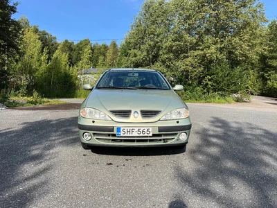 Renault Megane 2002, photo 2/10