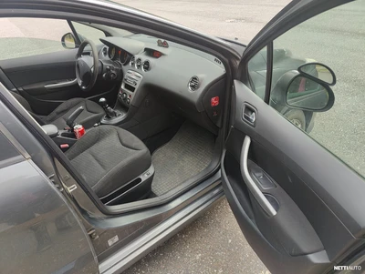 Peugeot 308 2011, kuva 5/7