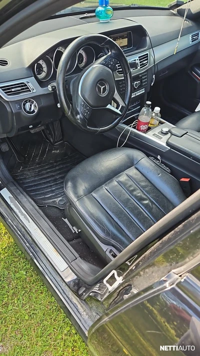 Mercedes-Benz E CDI BE Premium Pro 2014, photo 2/3