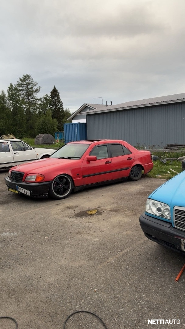 Mercedes-Benz C 220
