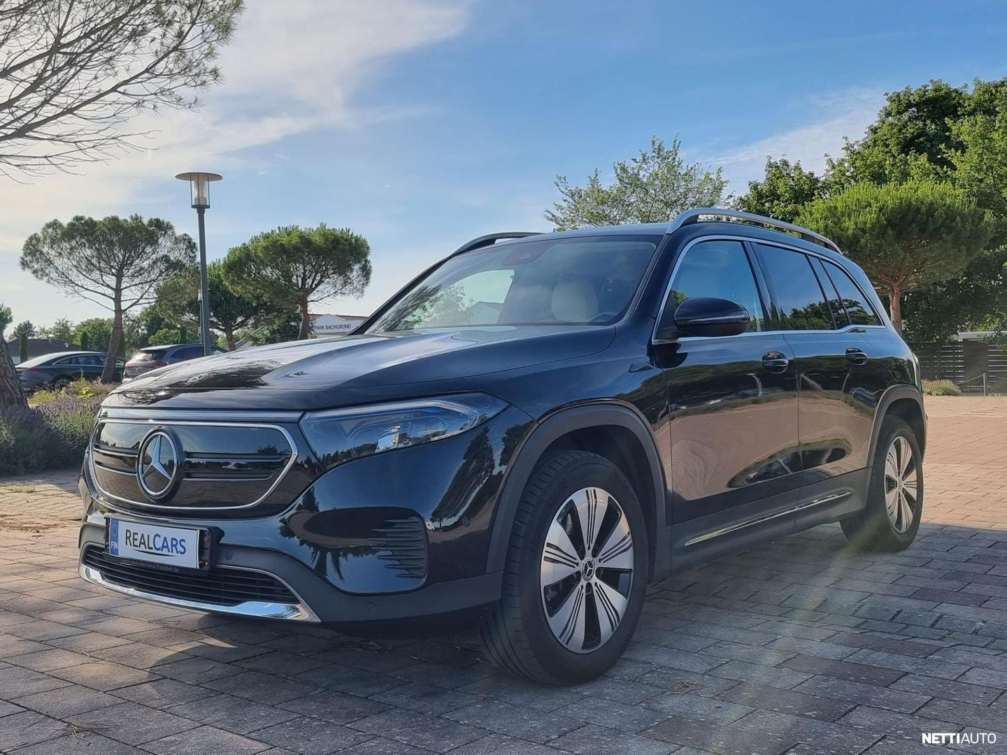 Mercedes-Benz EQB