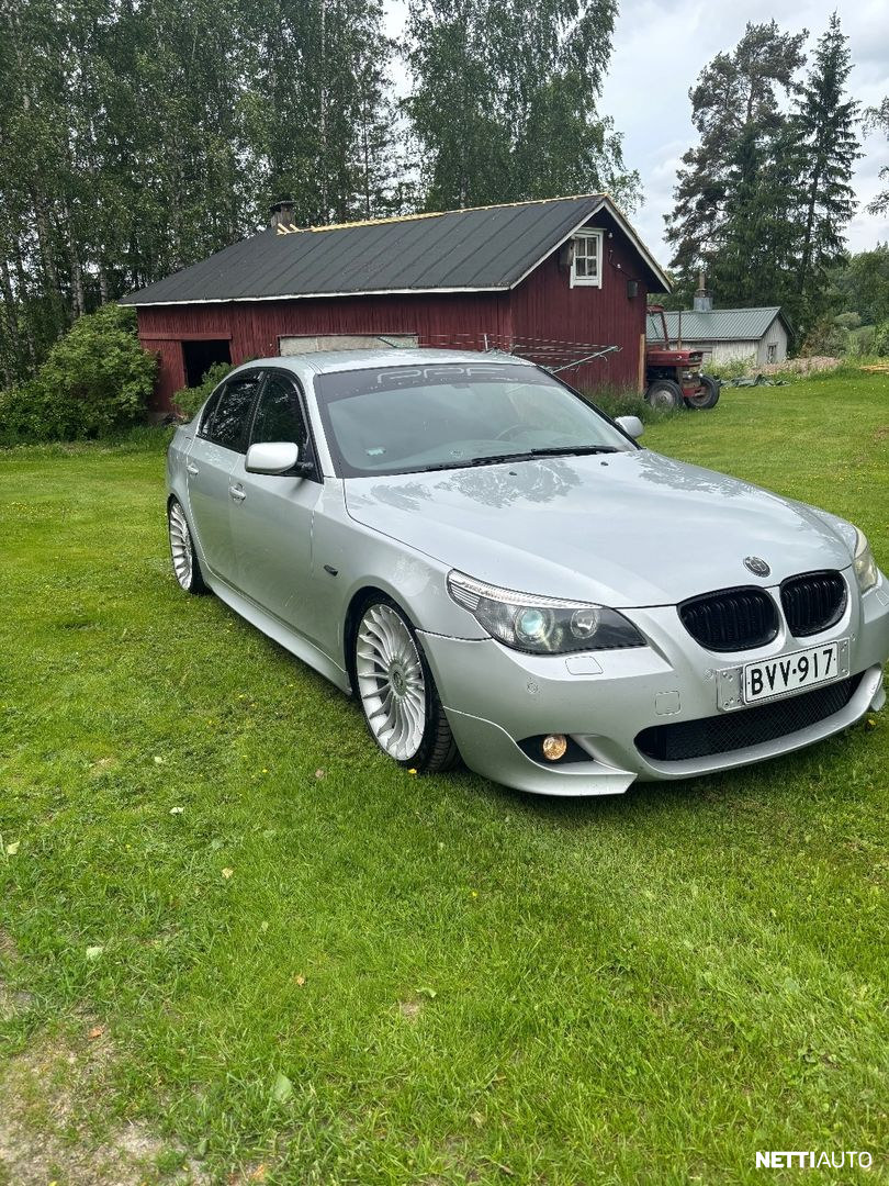 BMW 525