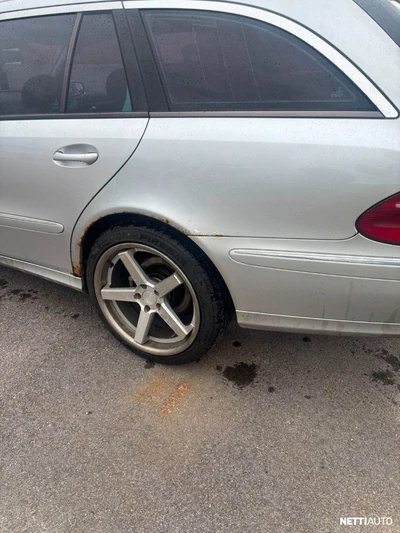 Mercedes-Benz E 2003, photo 5/13