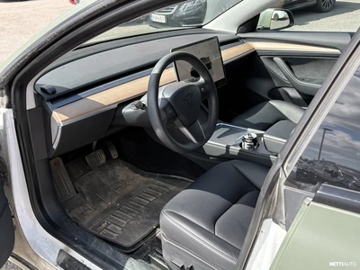 Tesla Model 3 Long Range 2022, photo 5/10