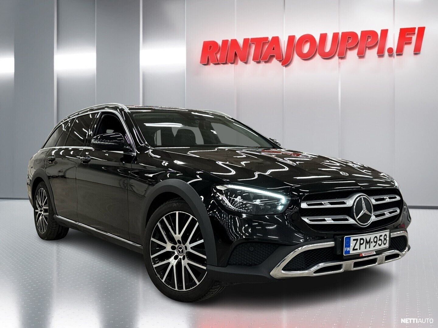 Mercedes-Benz E