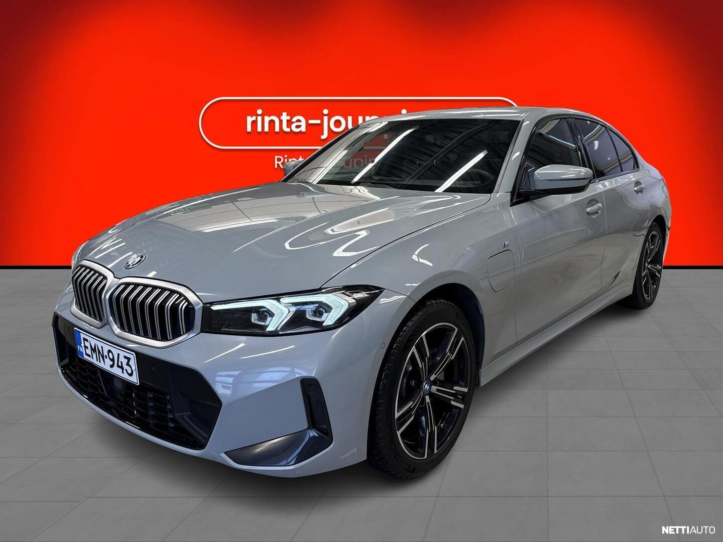 BMW 330