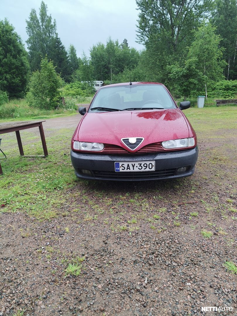 Alfa Romeo 145