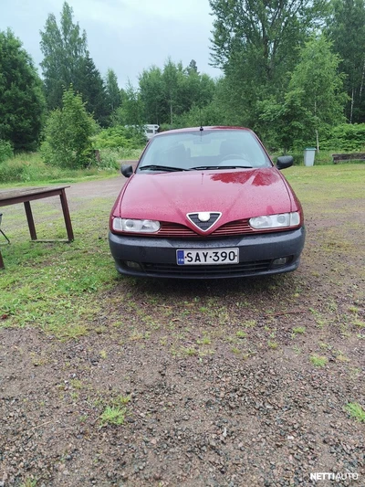Alfa Romeo 145 1995, kuva 1/4