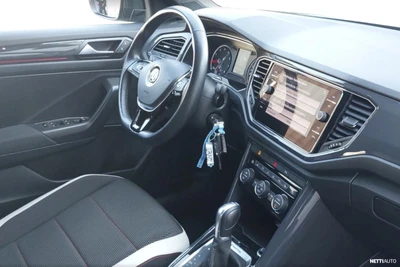 Volkswagen T-Roc 2018, photo 4/7