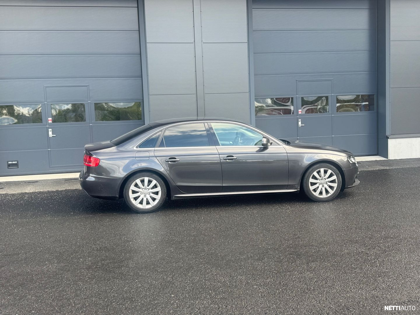 Audi A4 2009, photo 5/23