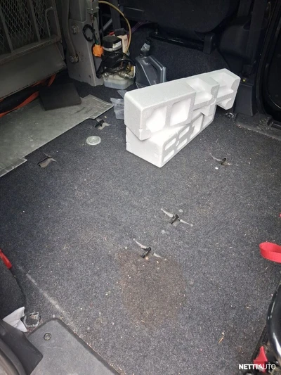Nissan NV200 2011, kuva 6/10
