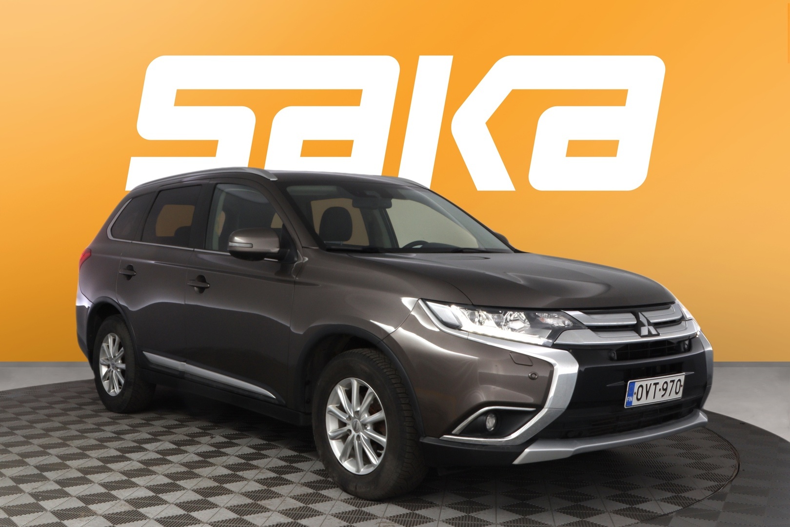 Mitsubishi Outlander 2,2 DI-D Instyle NAVI AT 4WD 7P