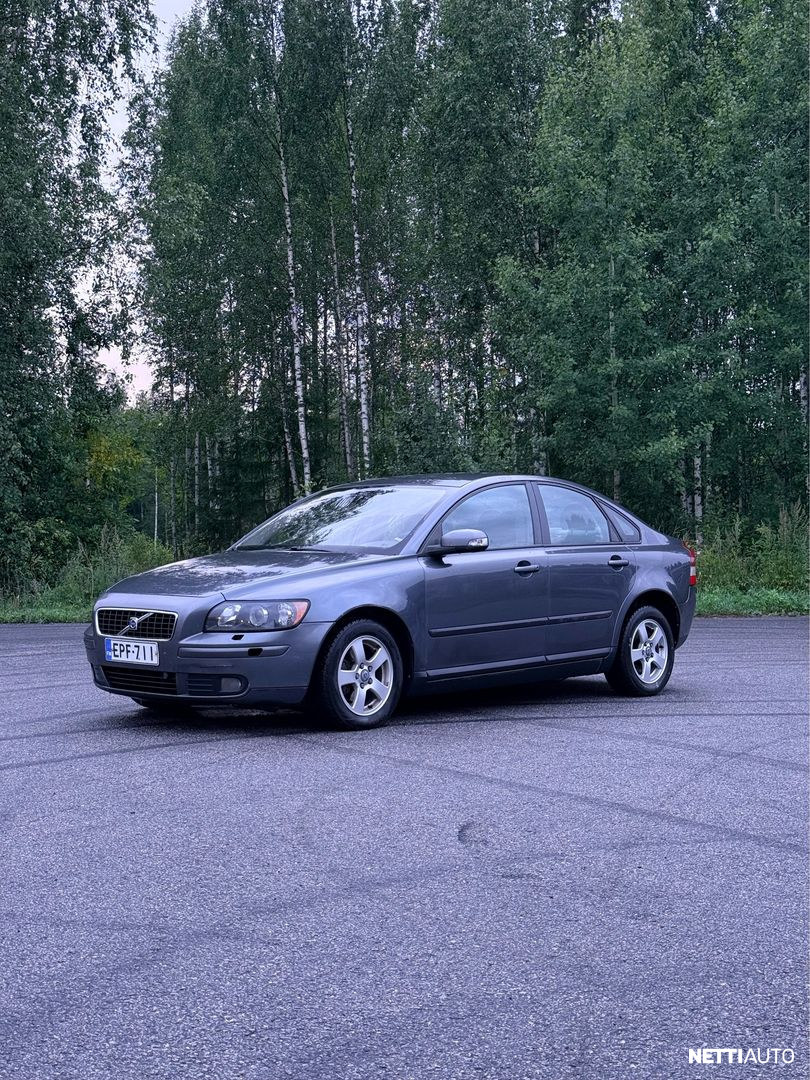 Volvo S40