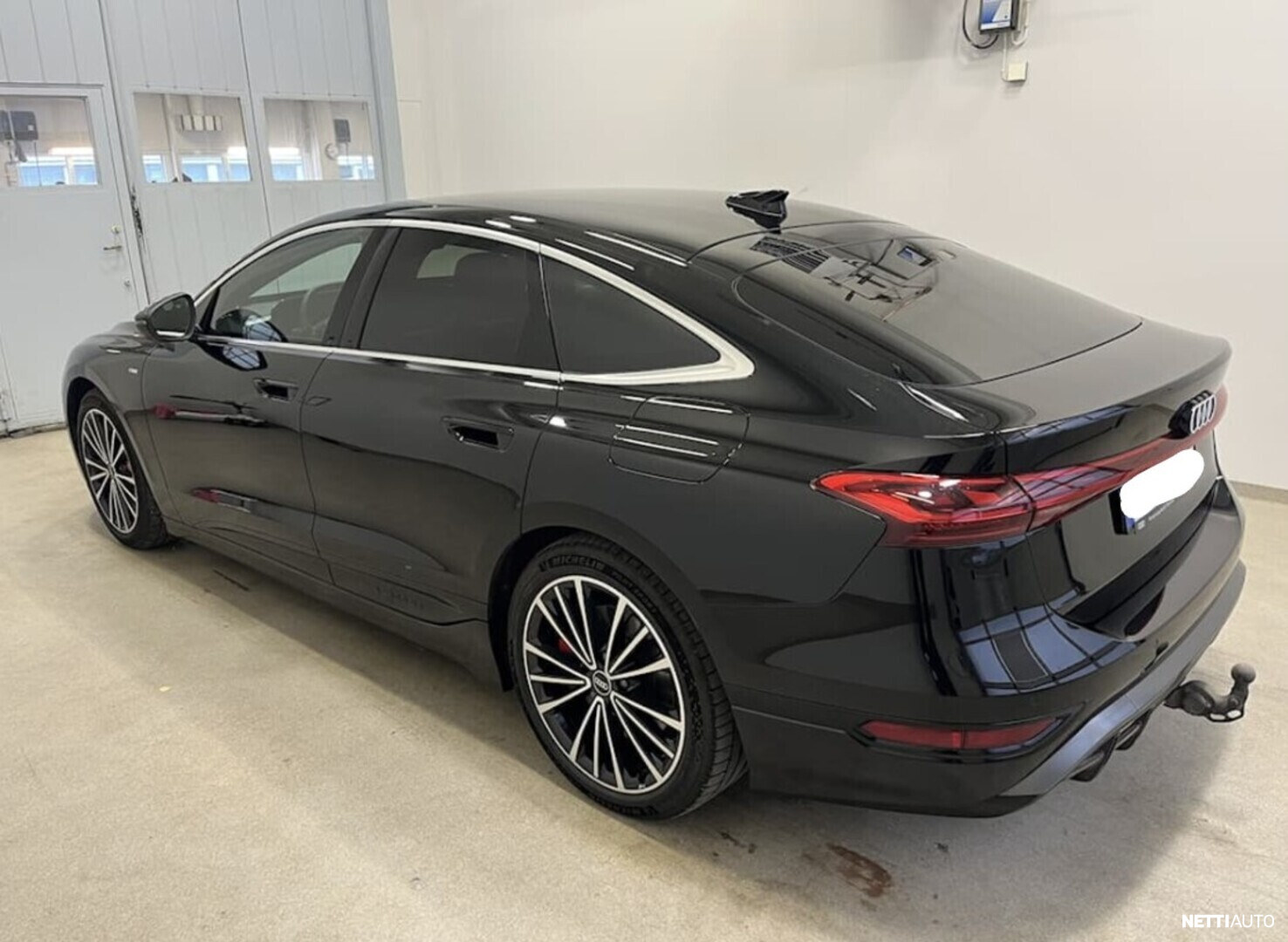 Audi A6 e-tron 2025, photo 3/6