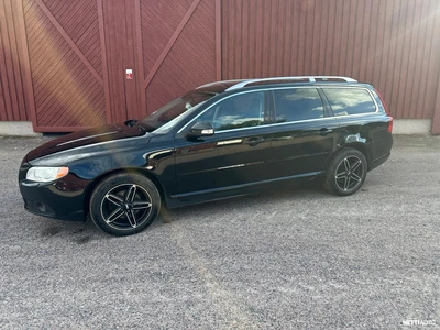 Volvo V70 D3 Summum Business aut 2011, kuva 1/10