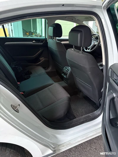 Volkswagen Passat 2017, kuva 5/9