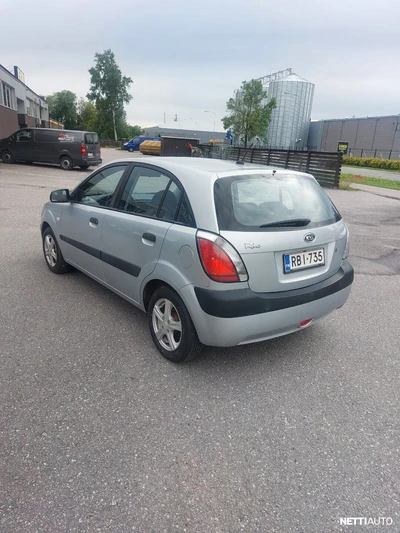 Kia Rio 2009, photo 4/6