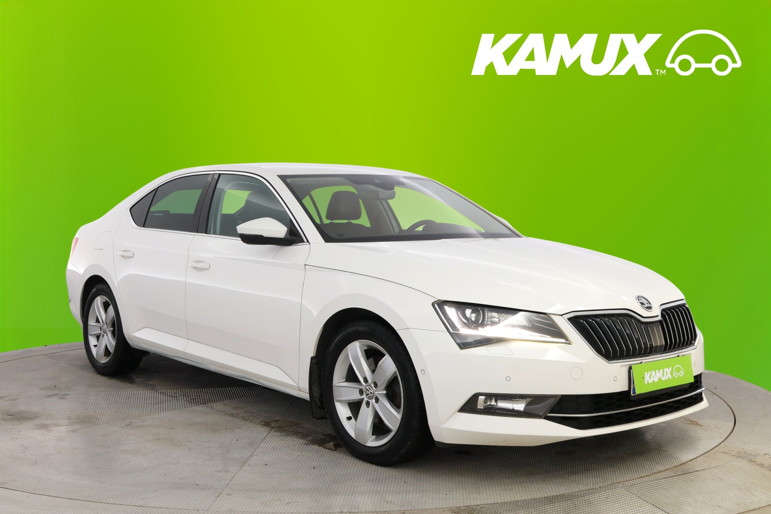 Skoda Superb 1,6 TDI Elegance DSG Autom. *HUIPPUVARUSTEET JA JUURI HUOLLETTU!*