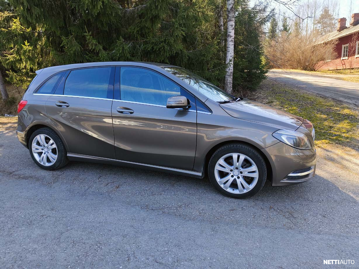 Mercedes-Benz B