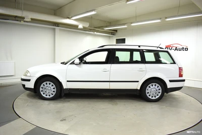 Volkswagen Passat 2004, photo 4/15